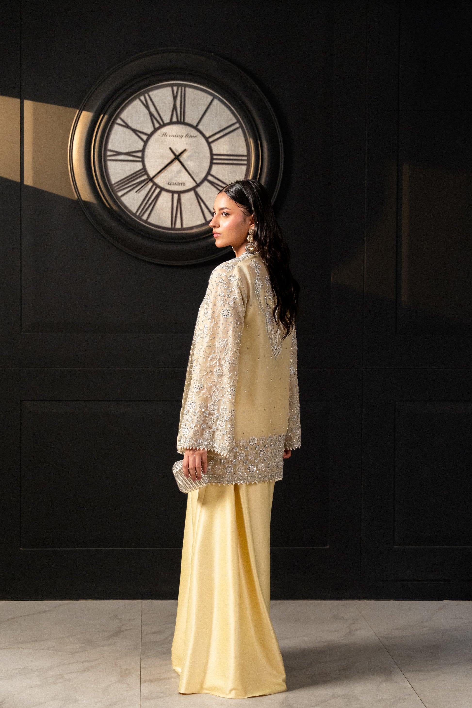 ZELLE Yellow 001